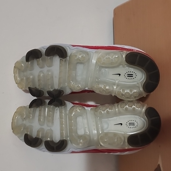 NIKE AIR VAPORMAX 360 SIZE 10 VAST GREY/WHITE-PARTICLE GREY AND RED. - Picture 6 of 17